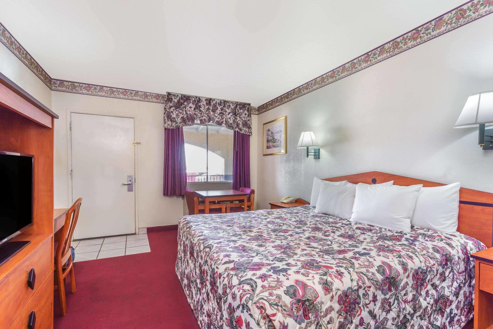 Days Inn By Wyndham Airport - فينيكس المظهر الخارجي الصورة